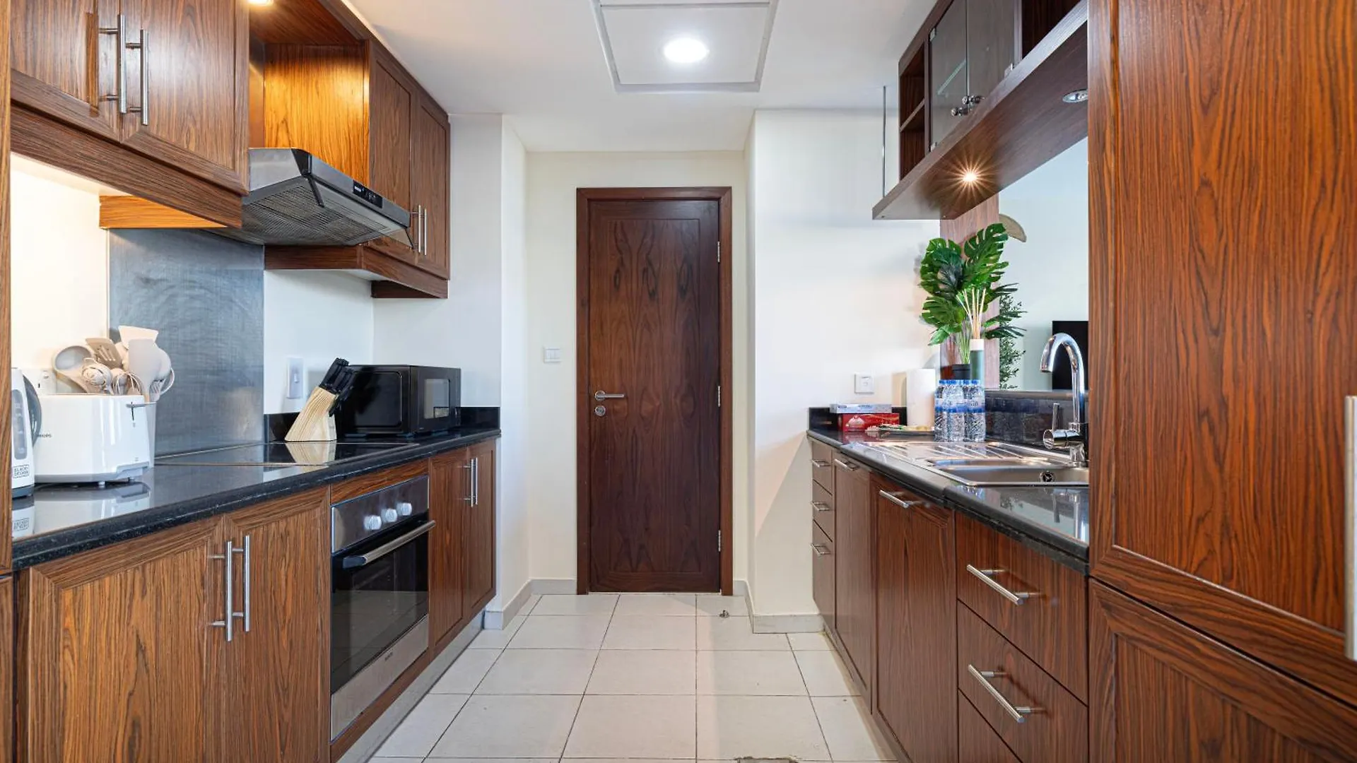 Stunning 2Br Iconic Burj & Fountain View Apartment Dubai
