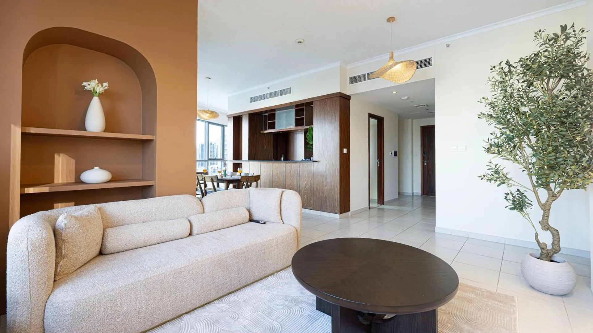 Stunning 2Br Iconic Burj & Fountain View Apartment Dubai
