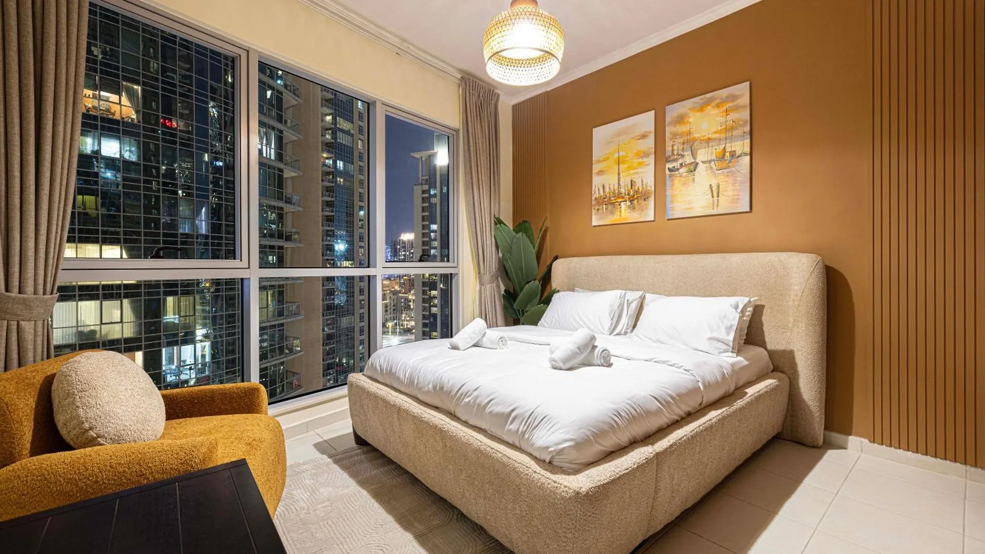 Stunning 2Br Iconic Burj & Fountain View Apartment Dubai