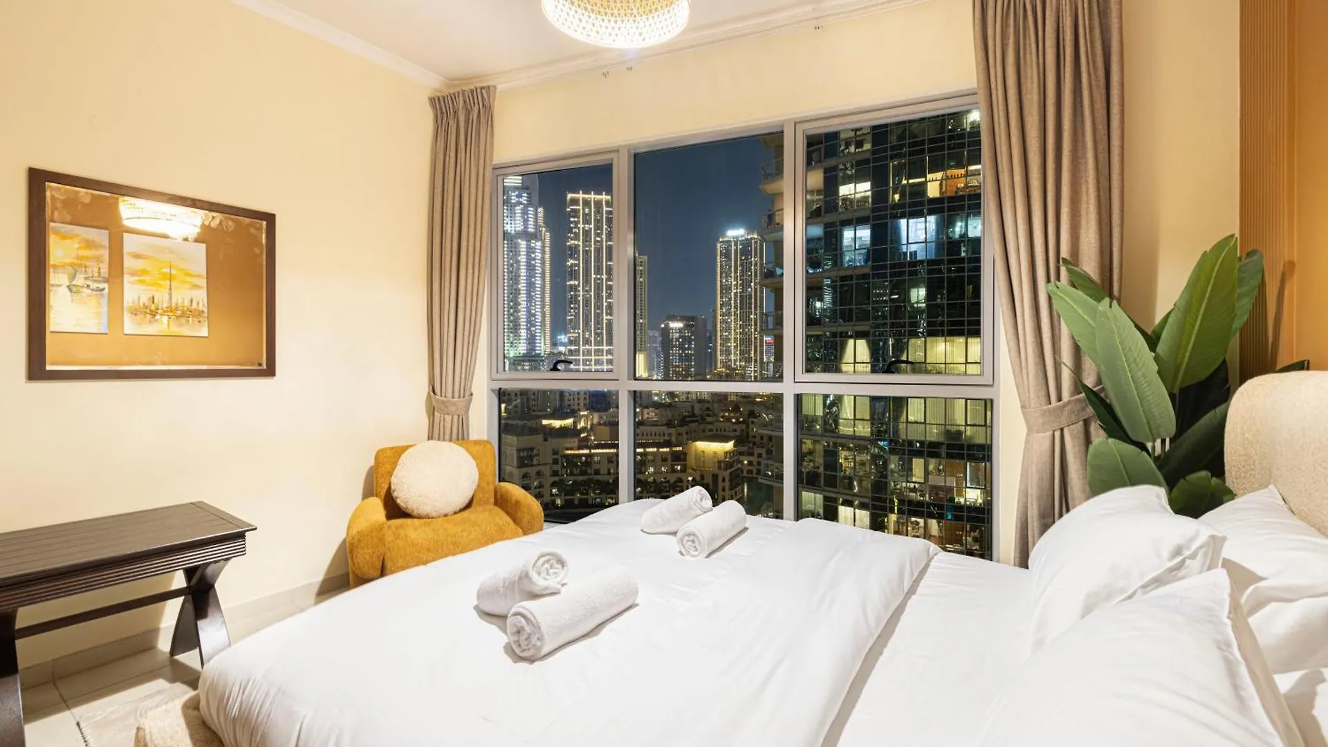 Stunning 2Br Iconic Burj & Fountain View Apartment Dubai United Arab Emirates